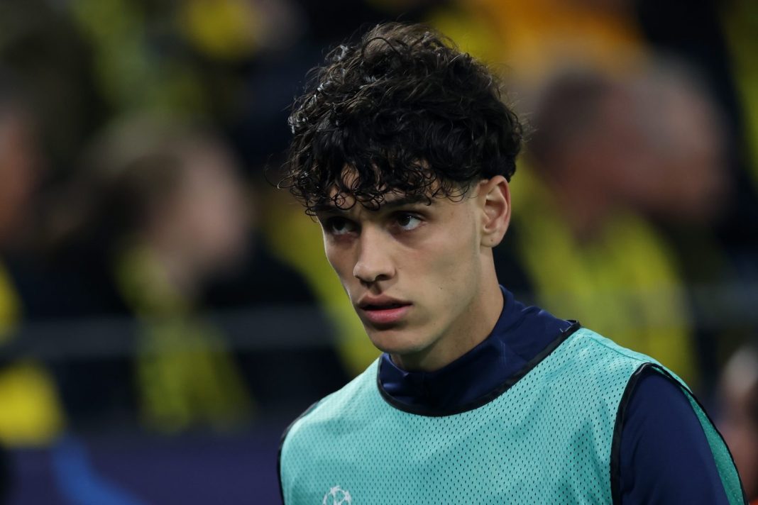 رسميًا: برشلونة يُعير موهبته الدفاعية هيكتور فورت إلى إلتشي حتى صيف 2026 رسميًا: برشلونة يُعير موهبته الدفاعية هيكتور فورت إلى إلتشي حتى صيف 2026